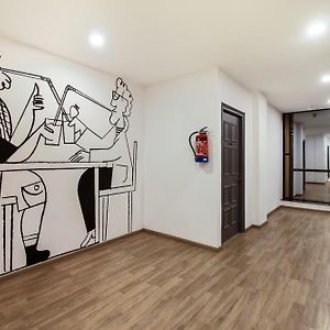 Hotel O The Circle Rajapark
